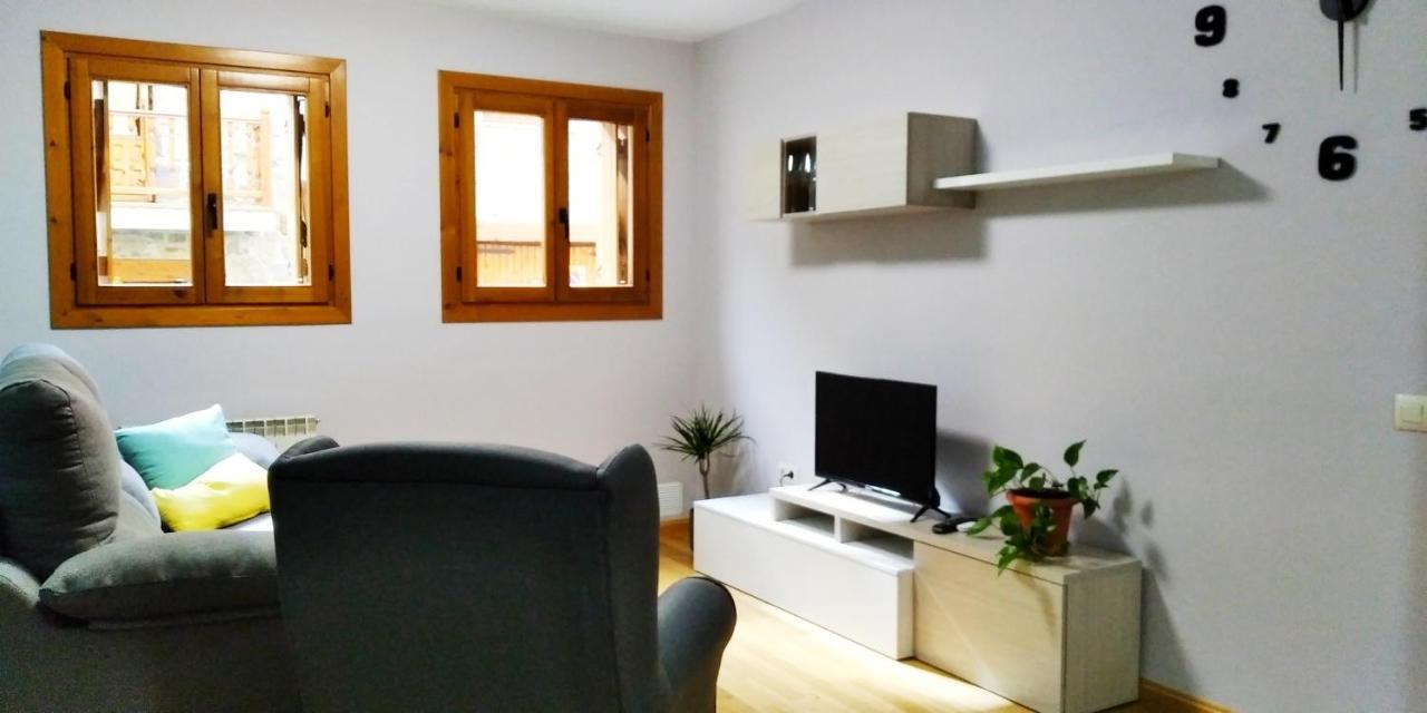 Apartamentos Tuara Castejón de Sos Dış mekan fotoğraf